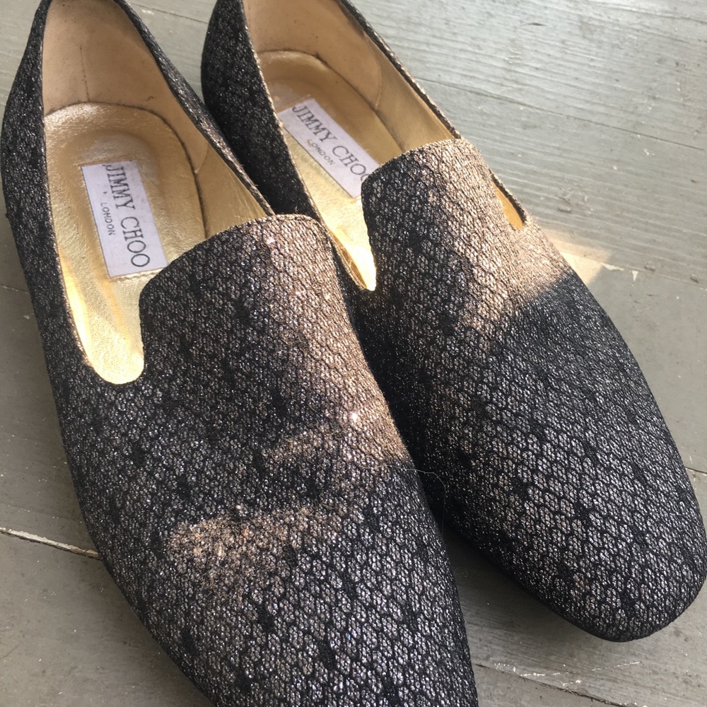 Everyone needs a pair of Jimmy Choo!!